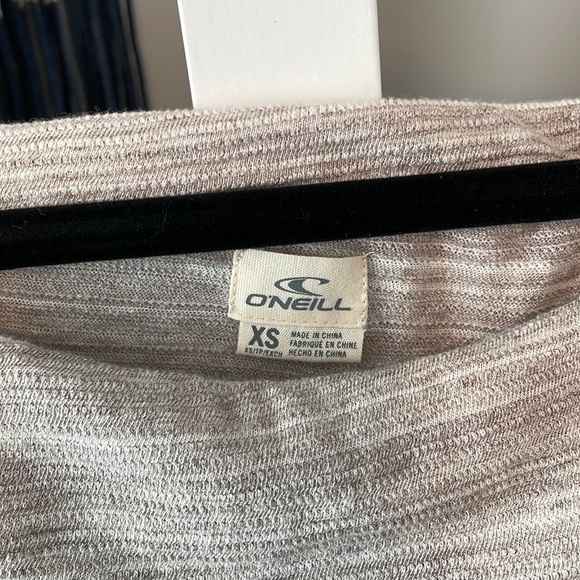 O’Neill Striped Top - Picture 2 of 6